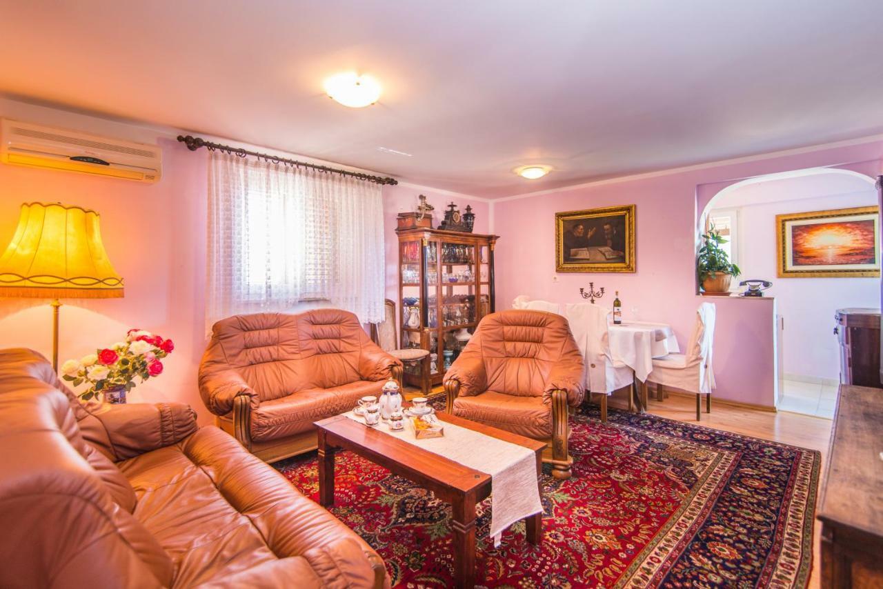 Apartmani Marina Poreč Buitenkant foto