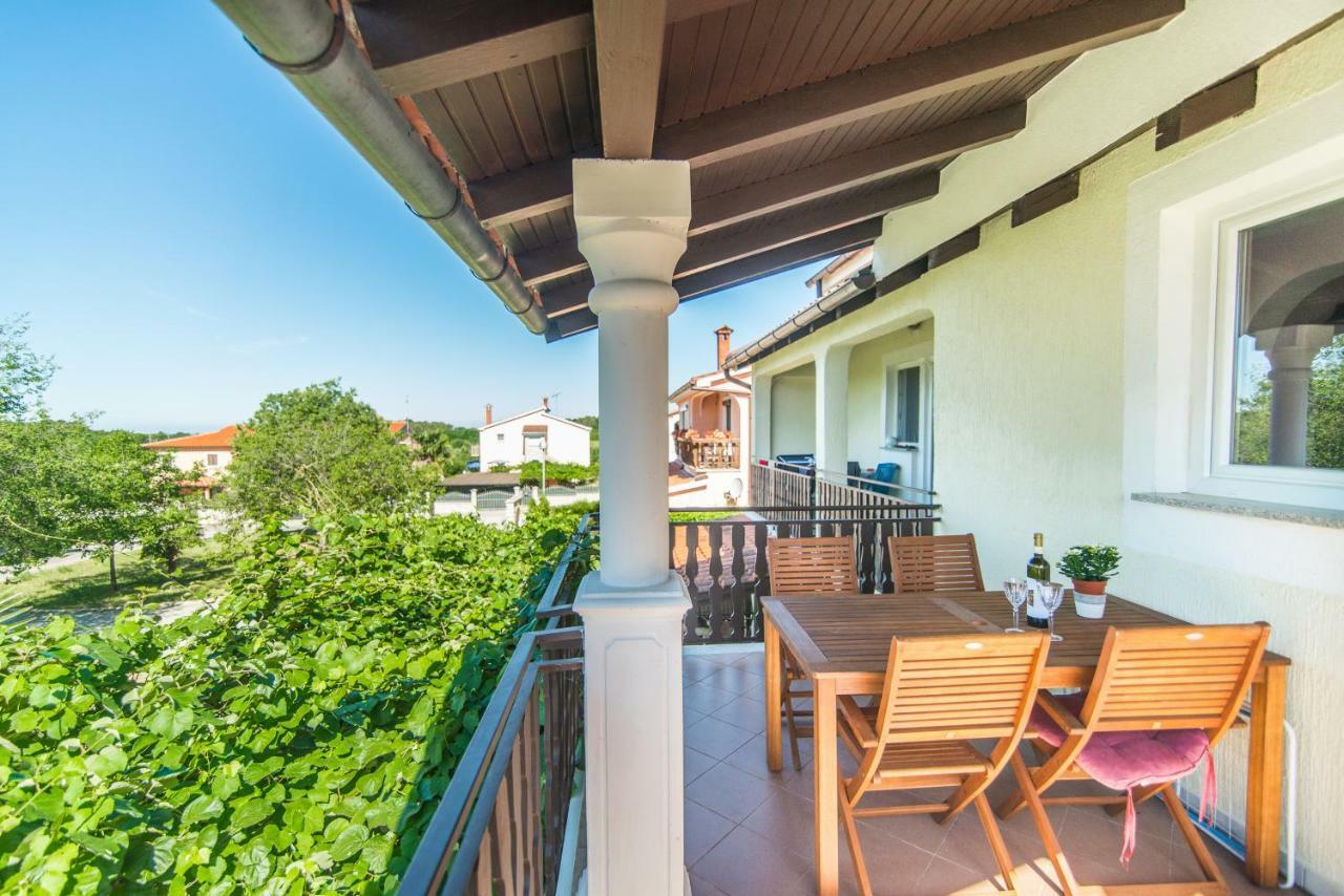 Apartmani Marina Poreč Buitenkant foto