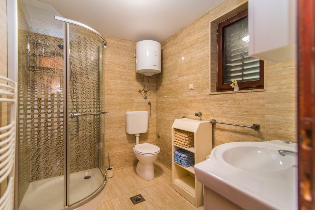 Apartmani Marina Poreč Buitenkant foto
