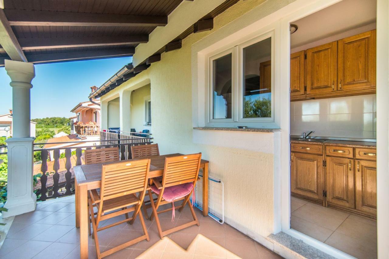 Apartmani Marina Poreč Buitenkant foto